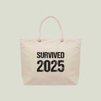 Strand- & Einkaufstasche „Survived 2025“ – robust & mit Statement