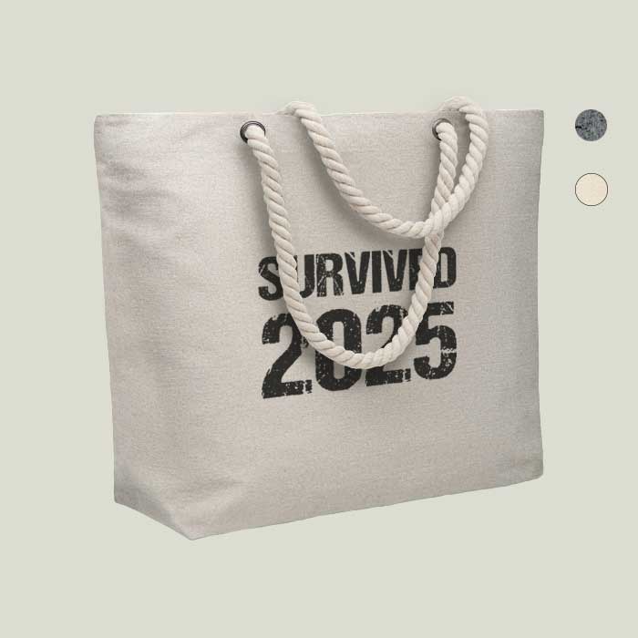 Strand- & Einkaufstasche „Survived 2025“ – robust & mit Statement