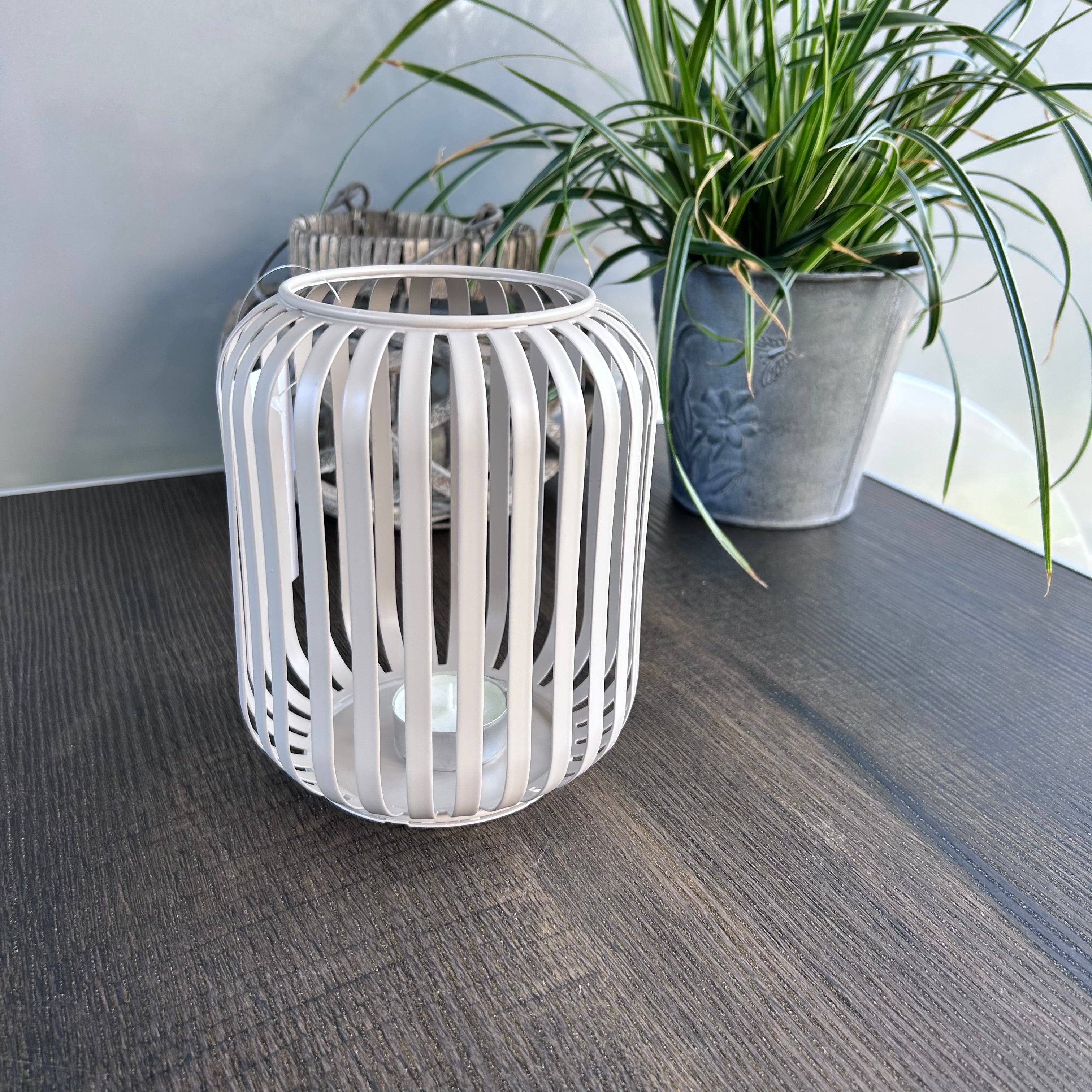 Laterne aus Metall in Taupe